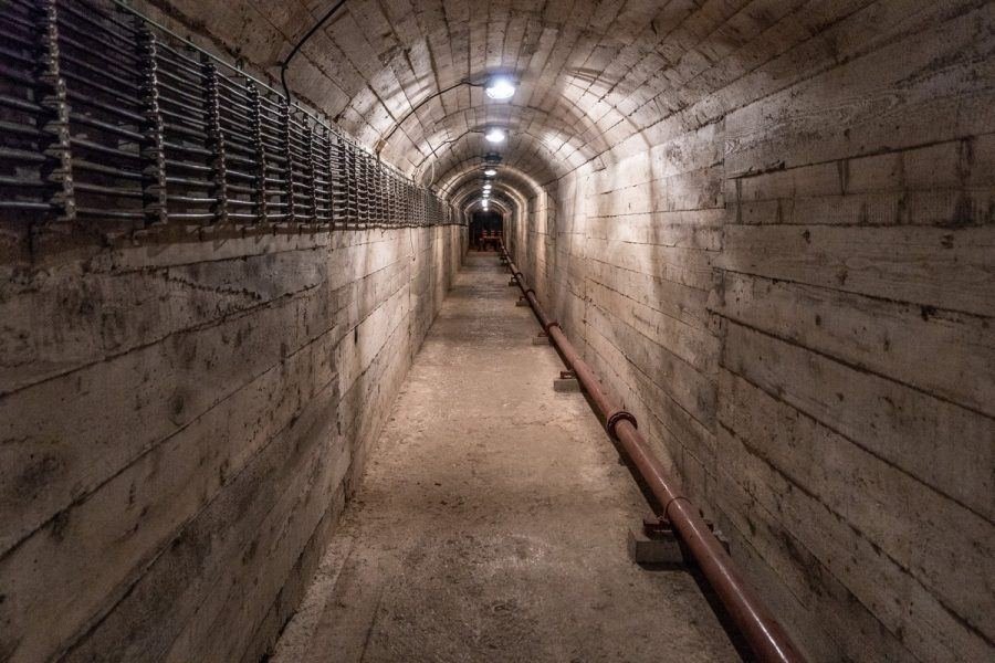 titov bunker slide tunel 2